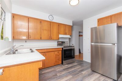 Katsura - kitchen before renovation