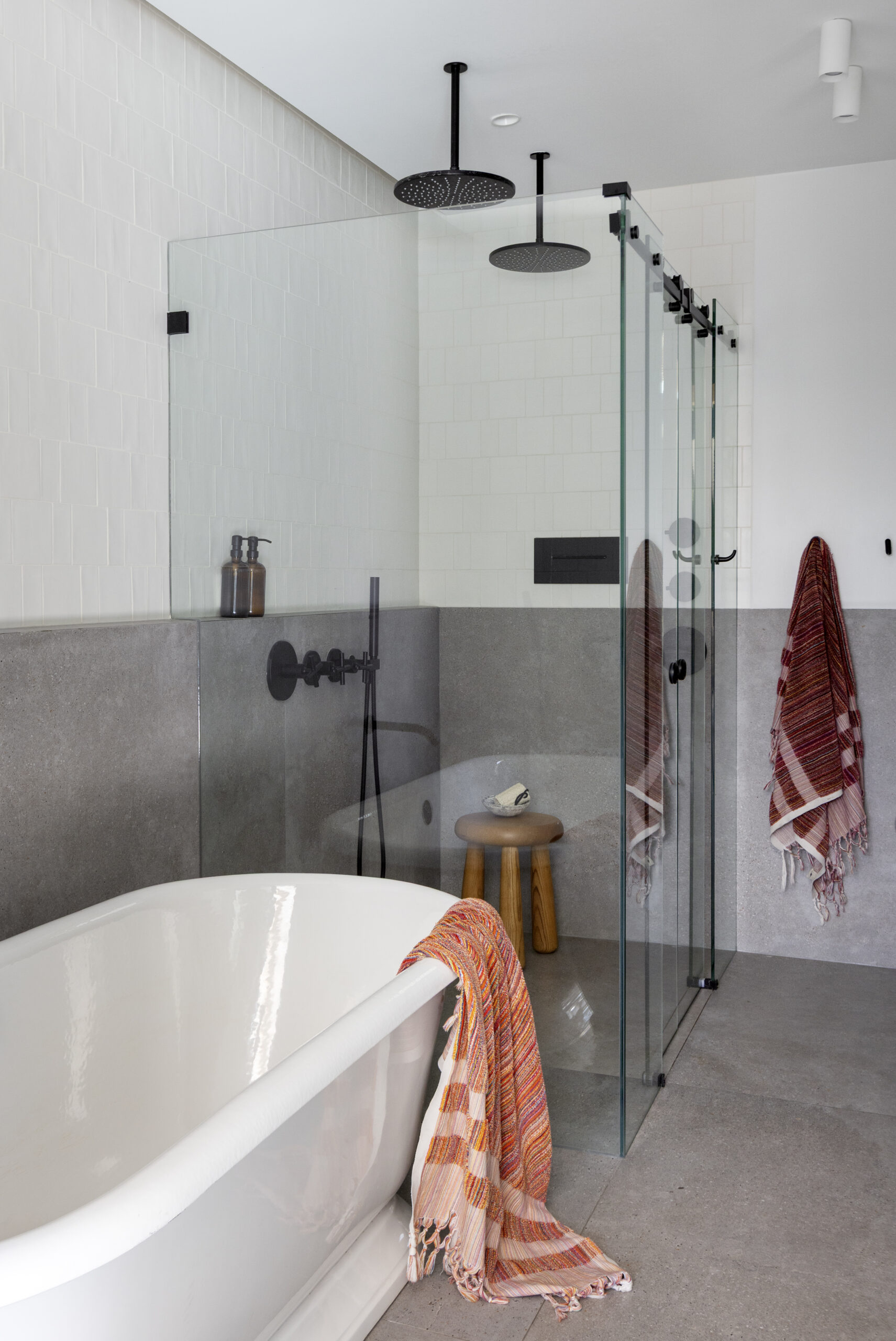 Valleyhouse custom home bathroom